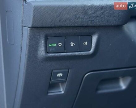 Белый Шкода Kodiaq, объемом двигателя 1.98 л и пробегом 5 тыс. км за 41312 $, фото 21 на Automoto.ua