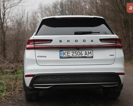 Белый Шкода Kodiaq, объемом двигателя 1.98 л и пробегом 16 тыс. км за 48500 $, фото 3 на Automoto.ua