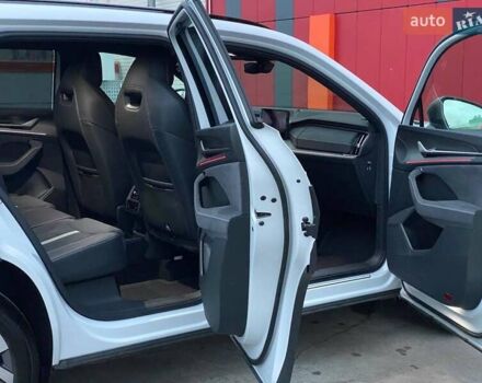Белый Шкода Kodiaq, объемом двигателя 1.98 л и пробегом 7 тыс. км за 47999 $, фото 47 на Automoto.ua