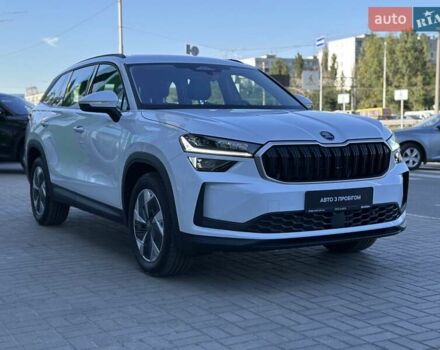 Белый Шкода Kodiaq, объемом двигателя 1.98 л и пробегом 5 тыс. км за 41312 $, фото 7 на Automoto.ua