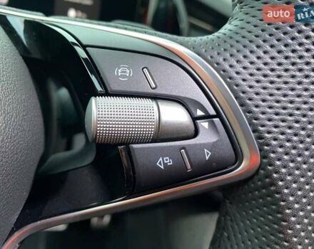 Белый Шкода Kodiaq, объемом двигателя 1.98 л и пробегом 7 тыс. км за 47999 $, фото 79 на Automoto.ua