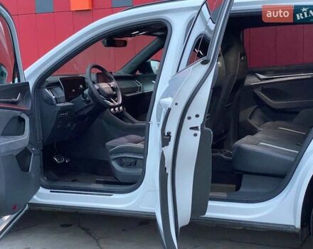 Белый Шкода Kodiaq, объемом двигателя 1.98 л и пробегом 7 тыс. км за 47999 $, фото 64 на Automoto.ua