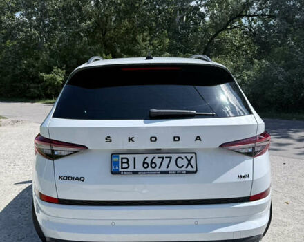 Белый Шкода Kodiaq, объемом двигателя 1.97 л и пробегом 5 тыс. км за 46800 $, фото 8 на Automoto.ua