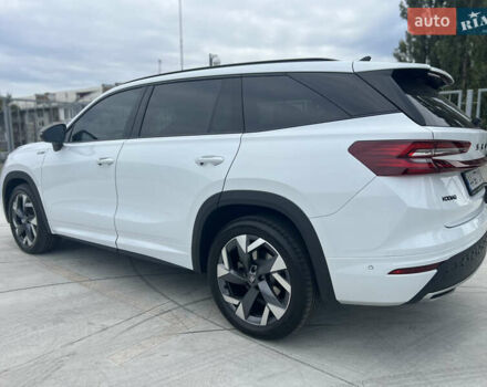 Білий Шкода Kodiaq, об'ємом двигуна 1.97 л та пробігом 7 тис. км за 49999 $, фото 7 на Automoto.ua