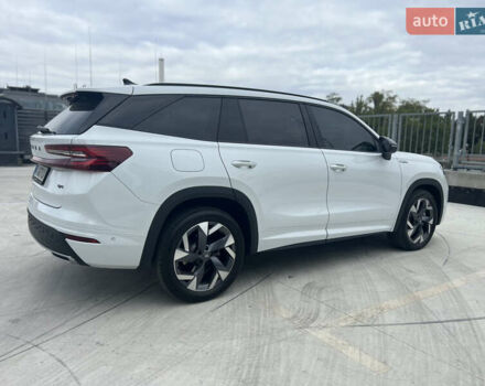 Білий Шкода Kodiaq, об'ємом двигуна 1.97 л та пробігом 7 тис. км за 49999 $, фото 5 на Automoto.ua