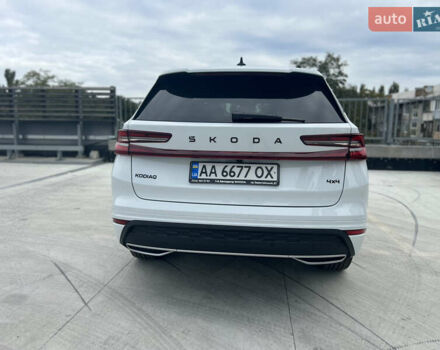 Білий Шкода Kodiaq, об'ємом двигуна 1.97 л та пробігом 7 тис. км за 49999 $, фото 6 на Automoto.ua