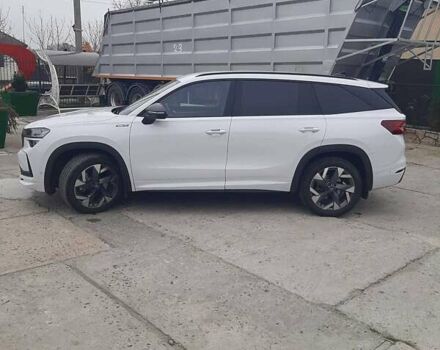 Белый Шкода Kodiaq, объемом двигателя 1.97 л и пробегом 8 тыс. км за 49999 $, фото 8 на Automoto.ua