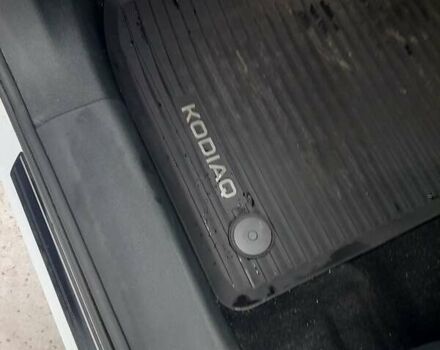Белый Шкода Kodiaq, объемом двигателя 1.97 л и пробегом 8 тыс. км за 49999 $, фото 9 на Automoto.ua