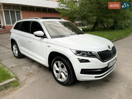 Шкода Kodiaq 2016 в Виннице на Automoto.ua Белый Шкода Kodiaq, объемом двигателя 1.97 л и пробегом 214 тыс. км за 27500 $, фото 1 на Automoto.ua