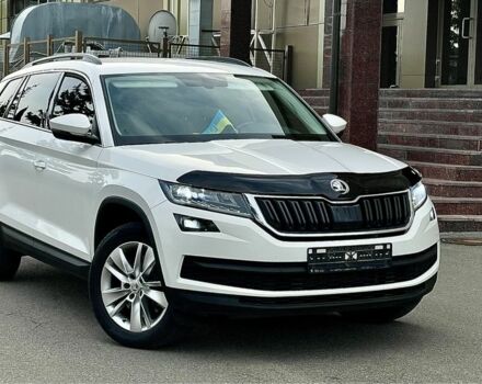 Белый Шкода Kodiaq, объемом двигателя 2 л и пробегом 170 тыс. км за 18800 $, фото 1 на Automoto.ua