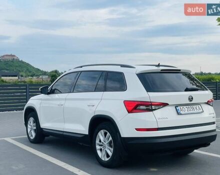 Білий Шкода Kodiaq, об'ємом двигуна 1.98 л та пробігом 246 тис. км за 19700 $, фото 1 на Automoto.ua