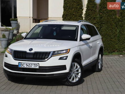 Шкода Kodiaq 2017 в Львове на Automoto.ua Белый Шкода Kodiaq, объемом двигателя 2 л и пробегом 228 тыс. км за 26200 $, фото 1 на Automoto.ua