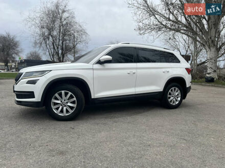 Белый Шкода Kodiaq, объемом двигателя 1.97 л и пробегом 101 тыс. км за 27000 $, фото 1 на Automoto.ua