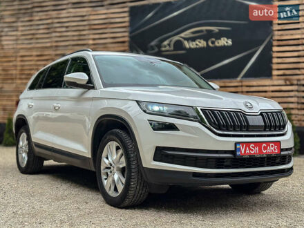 Шкода Kodiaq 2017 в Бродах на Automoto.ua Белый Шкода Kodiaq, объемом двигателя 1.97 л и пробегом 212 тыс. км за 23999 $, фото 1 на Automoto.ua