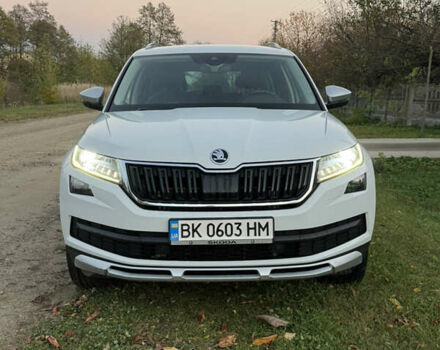 Белый Шкода Kodiaq, объемом двигателя 1.97 л и пробегом 146 тыс. км за 28500 $, фото 1 на Automoto.ua