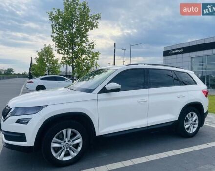 Белый Шкода Kodiaq, объемом двигателя 1.98 л и пробегом 250 тыс. км за 19500 $, фото 1 на Automoto.ua