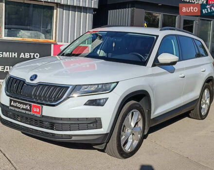 Білий Шкода Kodiaq, об'ємом двигуна 2 л та пробігом 125 тис. км за 29790 $, фото 1 на Automoto.ua