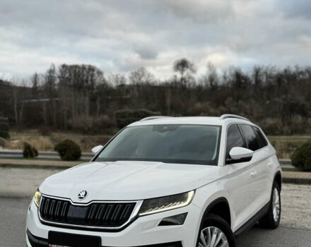 Белый Шкода Kodiaq, объемом двигателя 1.97 л и пробегом 184 тыс. км за 25900 $, фото 1 на Automoto.ua
