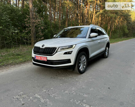 Белый Шкода Kodiaq, объемом двигателя 2 л и пробегом 160 тыс. км за 28500 $, фото 1 на Automoto.ua