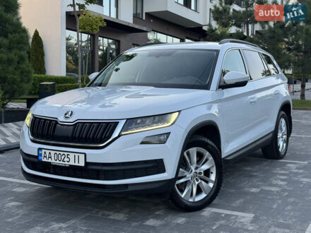 Шкода Kodiaq 2017 у Ужгороді на Automoto.ua Білий Шкода Kodiaq, об'ємом двигуна 2 л та пробігом 229 тис. км за 21500 $, фото 1 на Automoto.ua