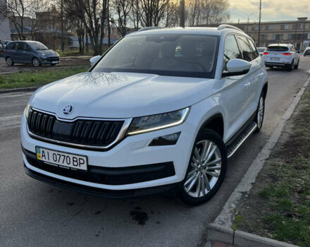 Білий Шкода Kodiaq, об'ємом двигуна 2 л та пробігом 141 тис. км за 26200 $, фото 1 на Automoto.ua