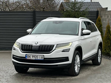 Белый Шкода Kodiaq, объемом двигателя 1.97 л и пробегом 184 тыс. км за 21999 $, фото 1 на Automoto.ua