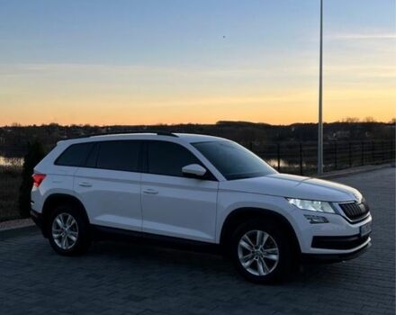 Белый Шкода Kodiaq, объемом двигателя 2 л и пробегом 209 тыс. км за 20400 $, фото 1 на Automoto.ua