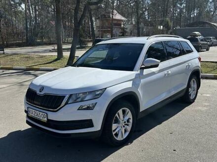 Шкода Kodiaq 2018 у Буче на Automoto.ua Білий Шкода Kodiaq, об'ємом двигуна 1.98 л та пробігом 56 тис. км за 25000 $, фото 1 на Automoto.ua
