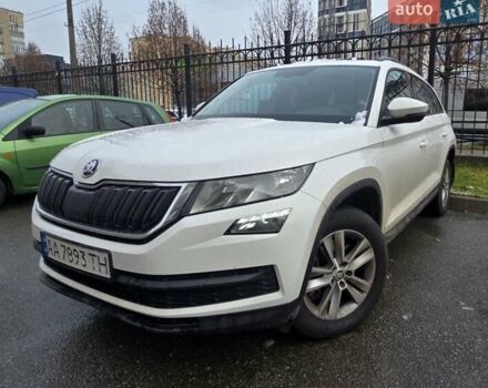 Белый Шкода Kodiaq, объемом двигателя 1.98 л и пробегом 99 тыс. км за 23600 $, фото 1 на Automoto.ua