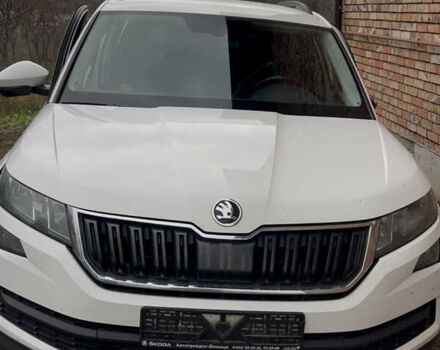 Белый Шкода Kodiaq, объемом двигателя 1.98 л и пробегом 230 тыс. км за 16000 $, фото 1 на Automoto.ua