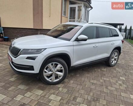 Белый Шкода Kodiaq, объемом двигателя 2 л и пробегом 198 тыс. км за 23999 $, фото 1 на Automoto.ua