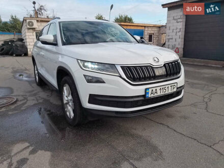 Шкода Kodiaq 2018 в Киеве на Automoto.ua Белый Шкода Kodiaq, объемом двигателя 1.97 л и пробегом 98 тыс. км за 28500 $, фото 1 на Automoto.ua