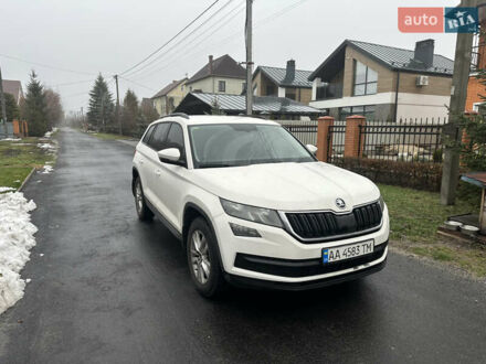 Шкода Kodiaq 2018 у Києві на Automoto.ua Білий Шкода Kodiaq, об'ємом двигуна 1.98 л та пробігом 215 тис. км за 17900 $, фото 1 на Automoto.ua
