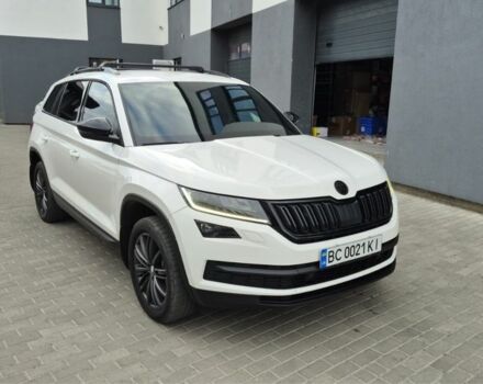 Белый Шкода Kodiaq, объемом двигателя 2 л и пробегом 254 тыс. км за 25000 $, фото 1 на Automoto.ua