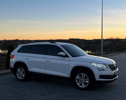 Белый Шкода Kodiaq, объемом двигателя 1.98 л и пробегом 209 тыс. км за 20400 $, фото 1 на Automoto.ua