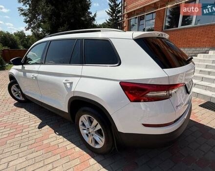 Білий Шкода Kodiaq, об'ємом двигуна 1.98 л та пробігом 141 тис. км за 21500 $, фото 1 на Automoto.ua