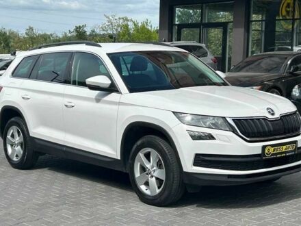 Білий Шкода Kodiaq, об'ємом двигуна 2 л та пробігом 262 тис. км за 24700 $, фото 1 на Automoto.ua