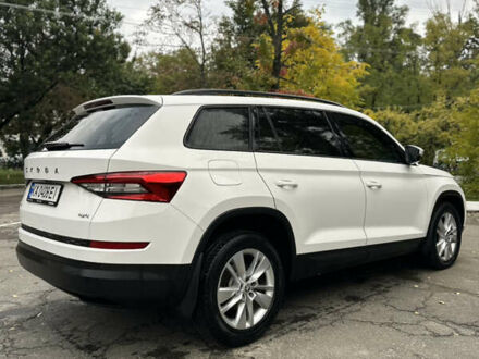 Белый Шкода Kodiaq, объемом двигателя 1.97 л и пробегом 200 тыс. км за 24950 $, фото 1 на Automoto.ua