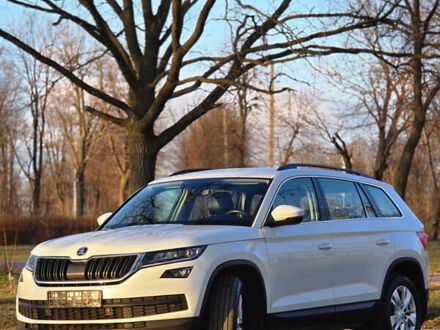 Шкода Kodiaq 2019 у Кропивницькому (Кіровограді) на Automoto.ua Білий Шкода Kodiaq, об'ємом двигуна 2 л та пробігом 184 тис. км за 20000 $, фото 1 на Automoto.ua