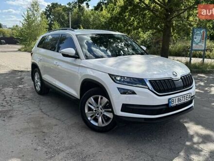 Шкода Kodiaq 2019 в Полтаве на Automoto.ua Белый Шкода Kodiaq, объемом двигателя 1.98 л и пробегом 95 тыс. км за 26500 $, фото 1 на Automoto.ua