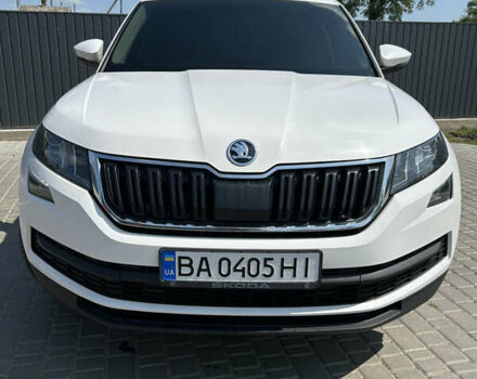 Білий Шкода Kodiaq, об'ємом двигуна 0 л та пробігом 300 тис. км за 22500 $, фото 1 на Automoto.ua
