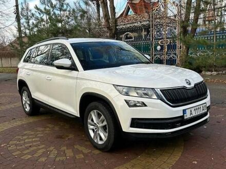 Белый Шкода Kodiaq, объемом двигателя 2 л и пробегом 239 тыс. км за 25500 $, фото 1 на Automoto.ua