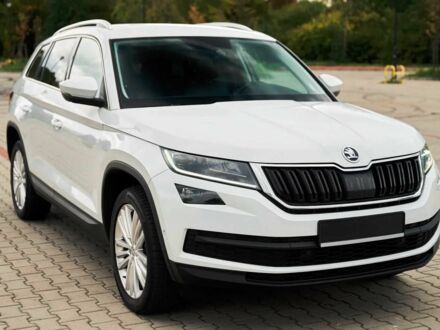 Білий Шкода Kodiaq, об'ємом двигуна 2 л та пробігом 55 тис. км за 19000 $, фото 1 на Automoto.ua