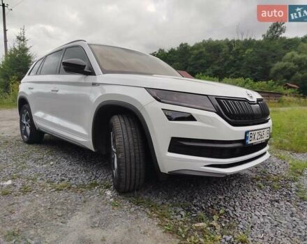 Білий Шкода Kodiaq, об'ємом двигуна 1.97 л та пробігом 159 тис. км за 34900 $, фото 1 на Automoto.ua