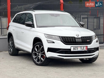 Шкода Kodiaq 2019 у Львові на Automoto.ua Білий Шкода Kodiaq, об'ємом двигуна 2 л та пробігом 99 тис. км за 35400 $, фото 1 на Automoto.ua