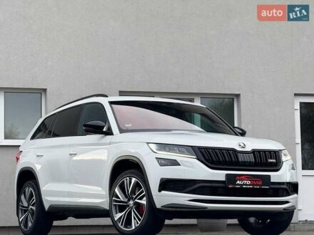 Шкода Kodiaq 2020 в Луцке на Automoto.ua Белый Шкода Kodiaq, объемом двигателя 2 л и пробегом 124 тыс. км за 39999 $, фото 1 на Automoto.ua
