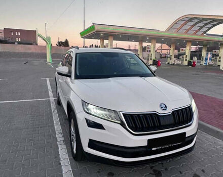 Белый Шкода Kodiaq, объемом двигателя 1.98 л и пробегом 83 тыс. км за 34000 $, фото 1 на Automoto.ua