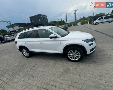 Білий Шкода Kodiaq, об'ємом двигуна 1.97 л та пробігом 133 тис. км за 34867 $, фото 1 на Automoto.ua