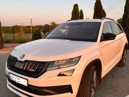 Белый Шкода Kodiaq, объемом двигателя 2 л и пробегом 123 тыс. км за 38300 $, фото 1 на Automoto.ua