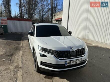 Шкода Kodiaq 2020 в Кривом Роге на Automoto.ua Белый Шкода Kodiaq, объемом двигателя 1.98 л и пробегом 37 тыс. км за 33000 $, фото 1 на Automoto.ua
